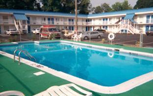 Executive Inn Calhoun Exterior photo